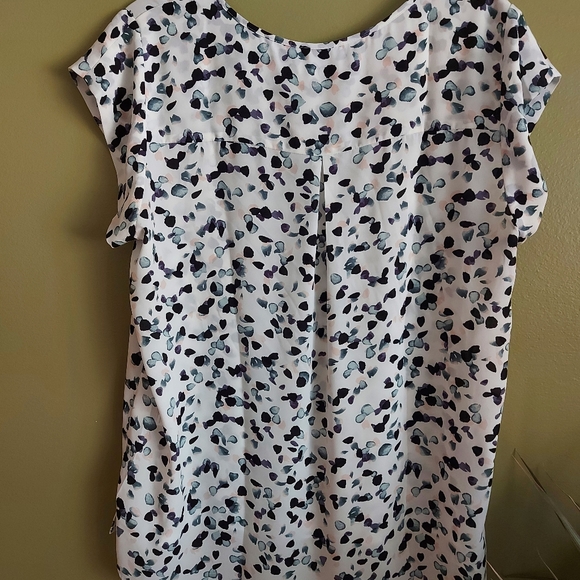 Reitmans White Patterned Blouse - Picture 2 of 2